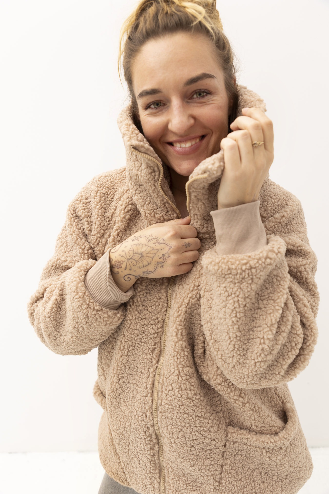 kurtka-mis-vanila (3)