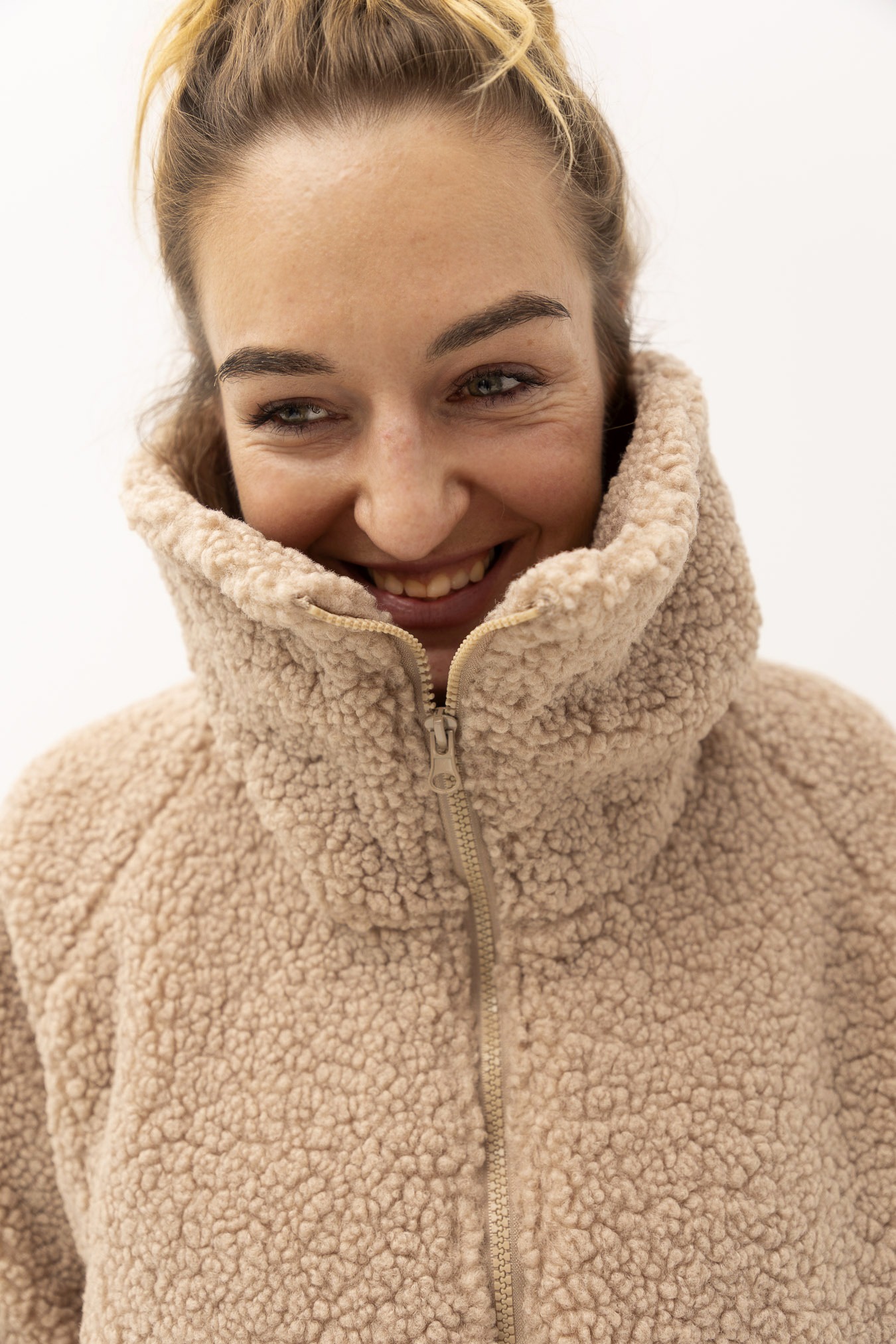 kurtka-mis-vanila (8)