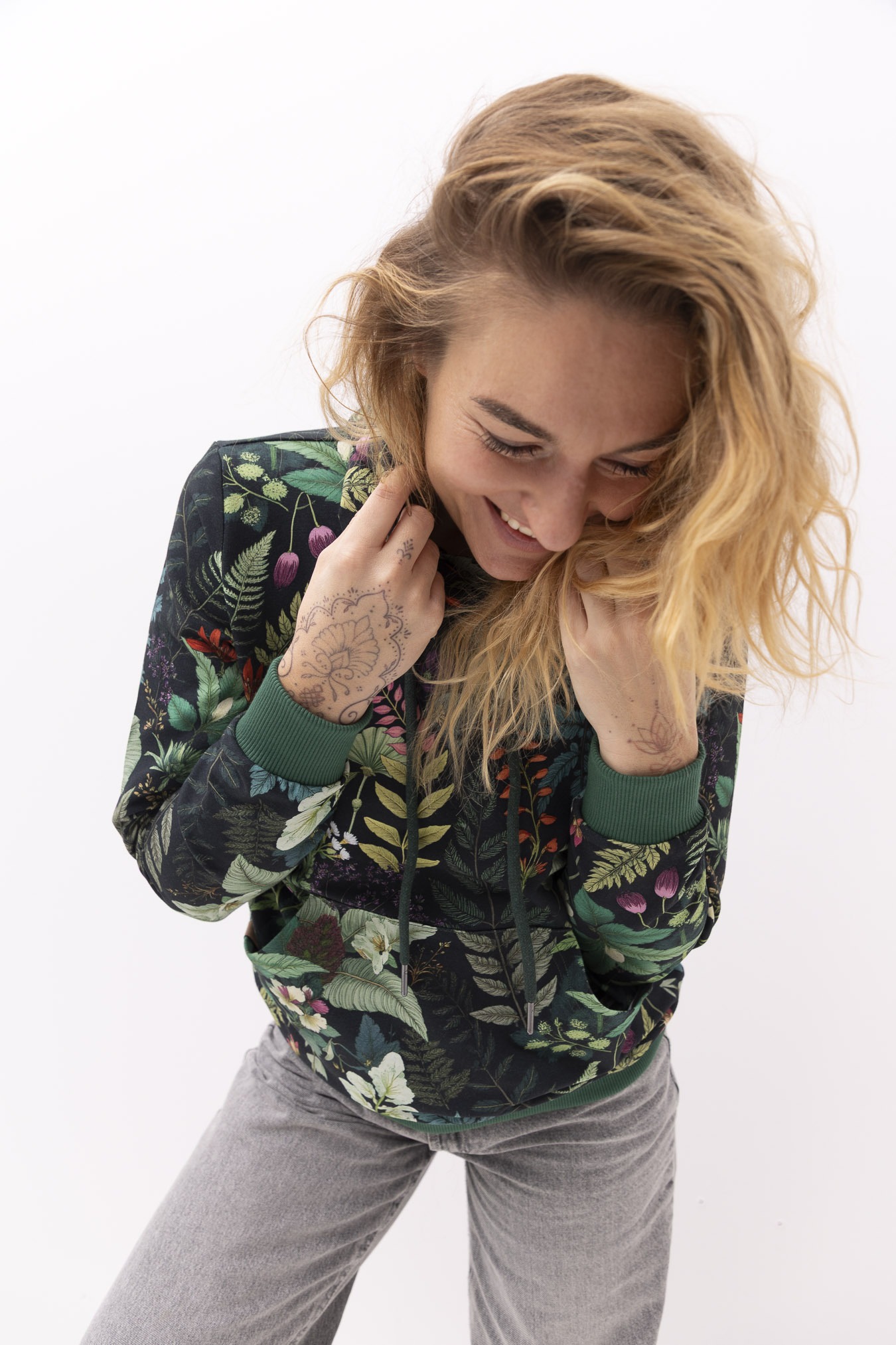 bluza-hoodie-kwiat-paproci (3)