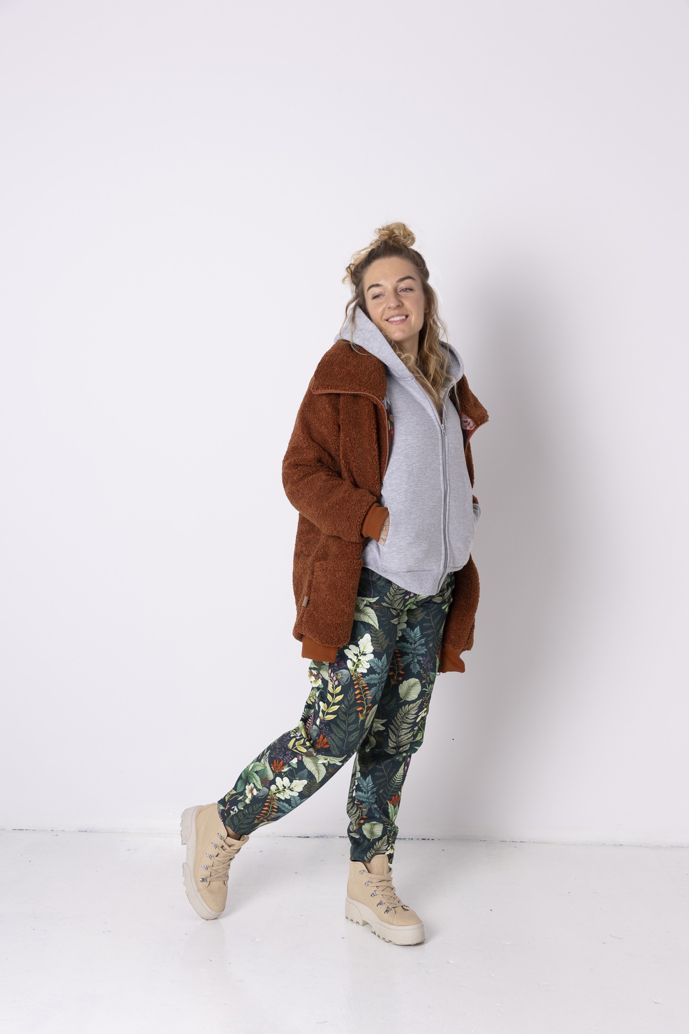 spodnie-jeansowe-kwiat-paproci (2)