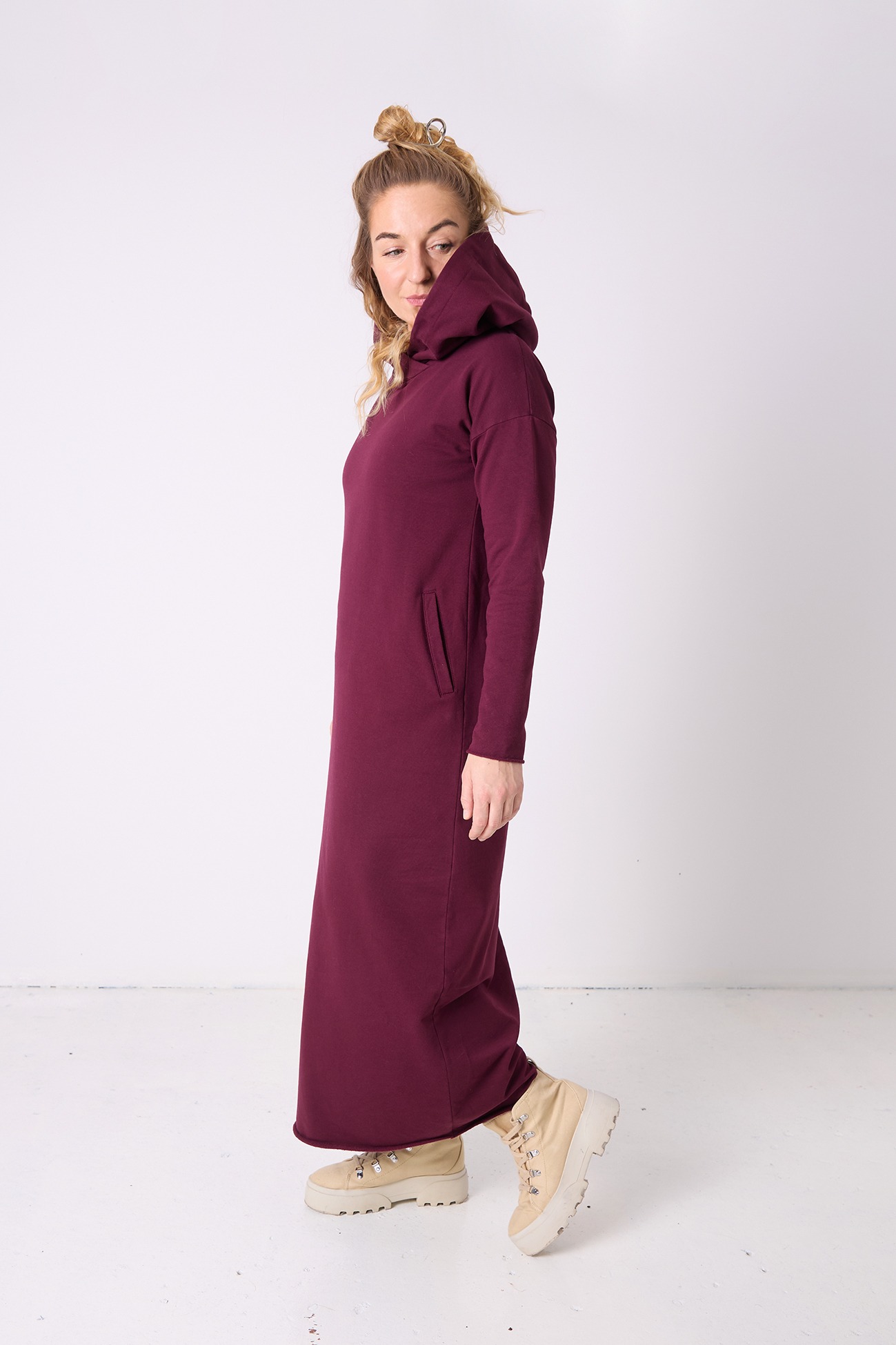 sportowa-sukienka-z-kapturem-dziendobry (3)