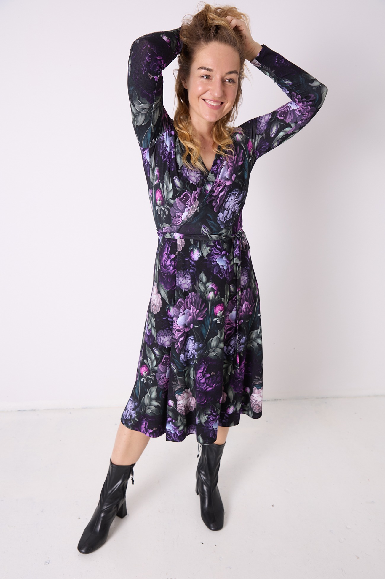 sukienka-wiazana-zimowe-roze (2)