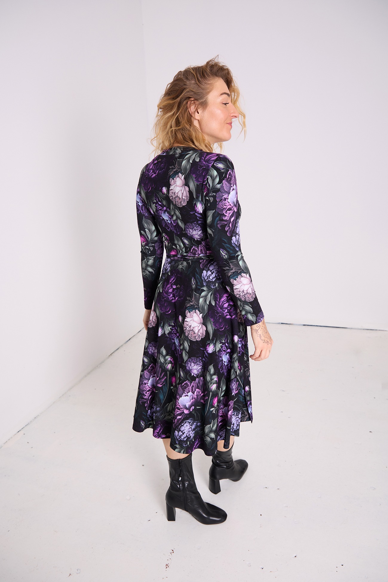 sukienka-wiazana-zimowe-roze (5)