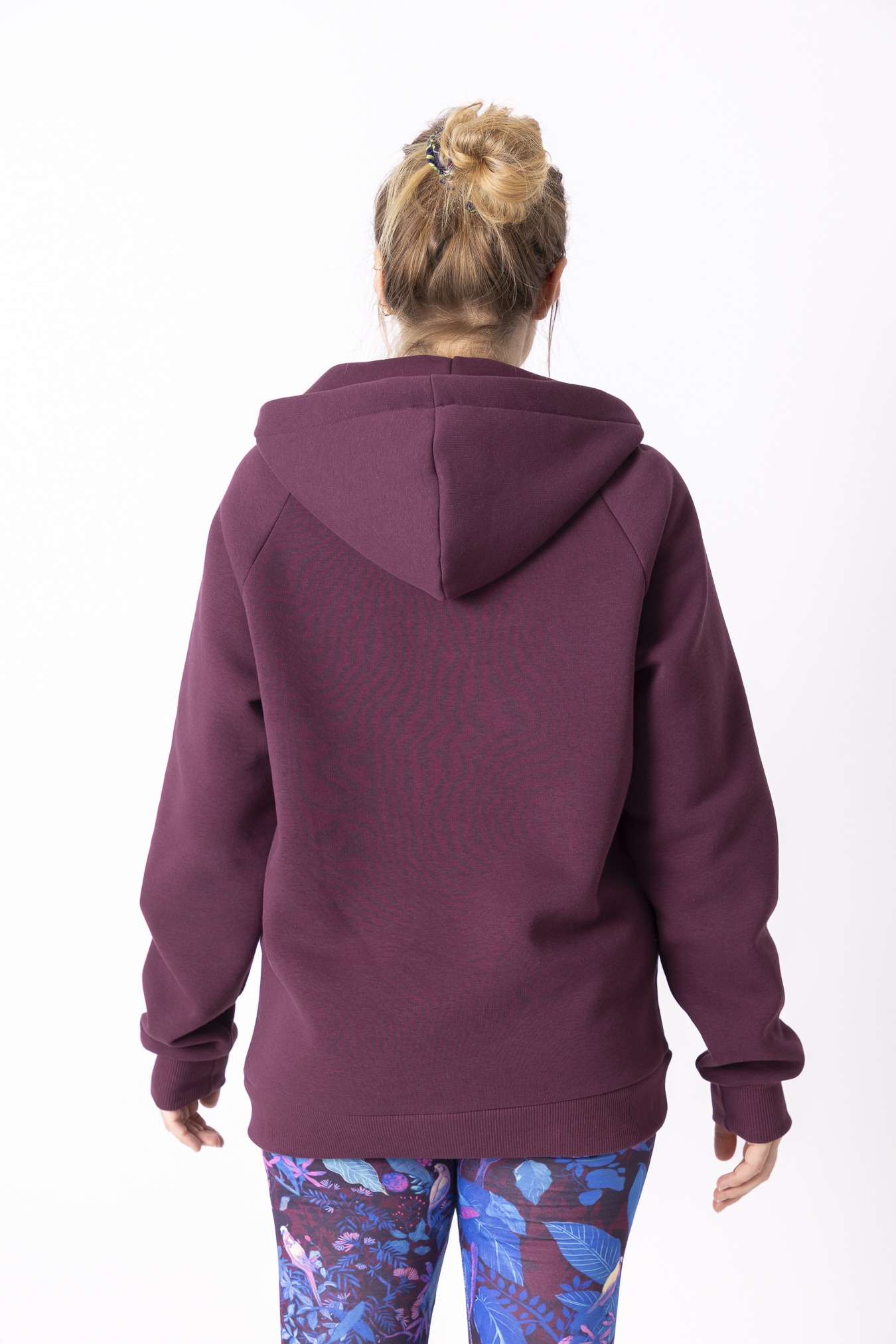 bordowa-bluza--z-kapturem-oversize (9)