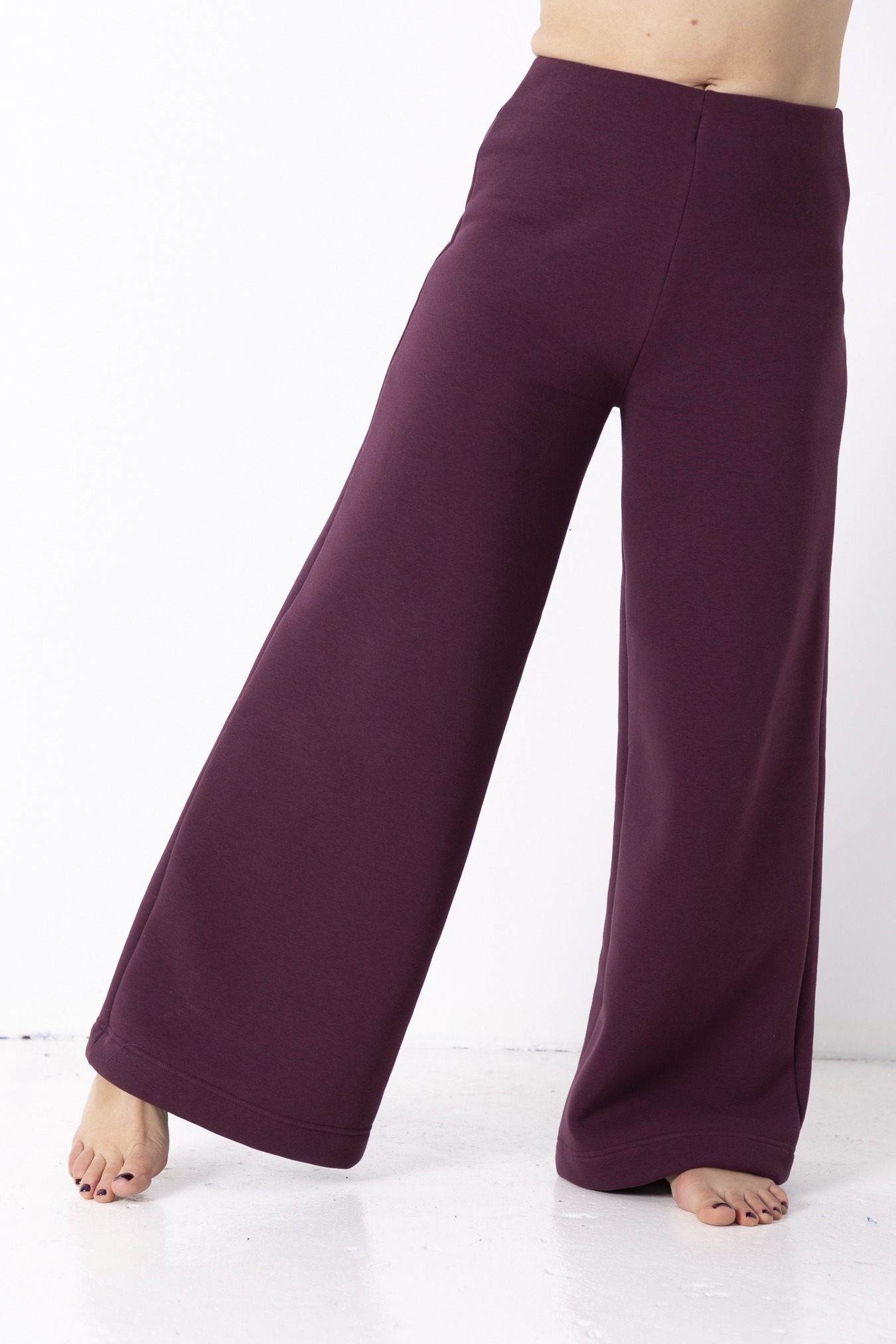 dresowe-spodnie-wide-leg-mulled-wine (3)