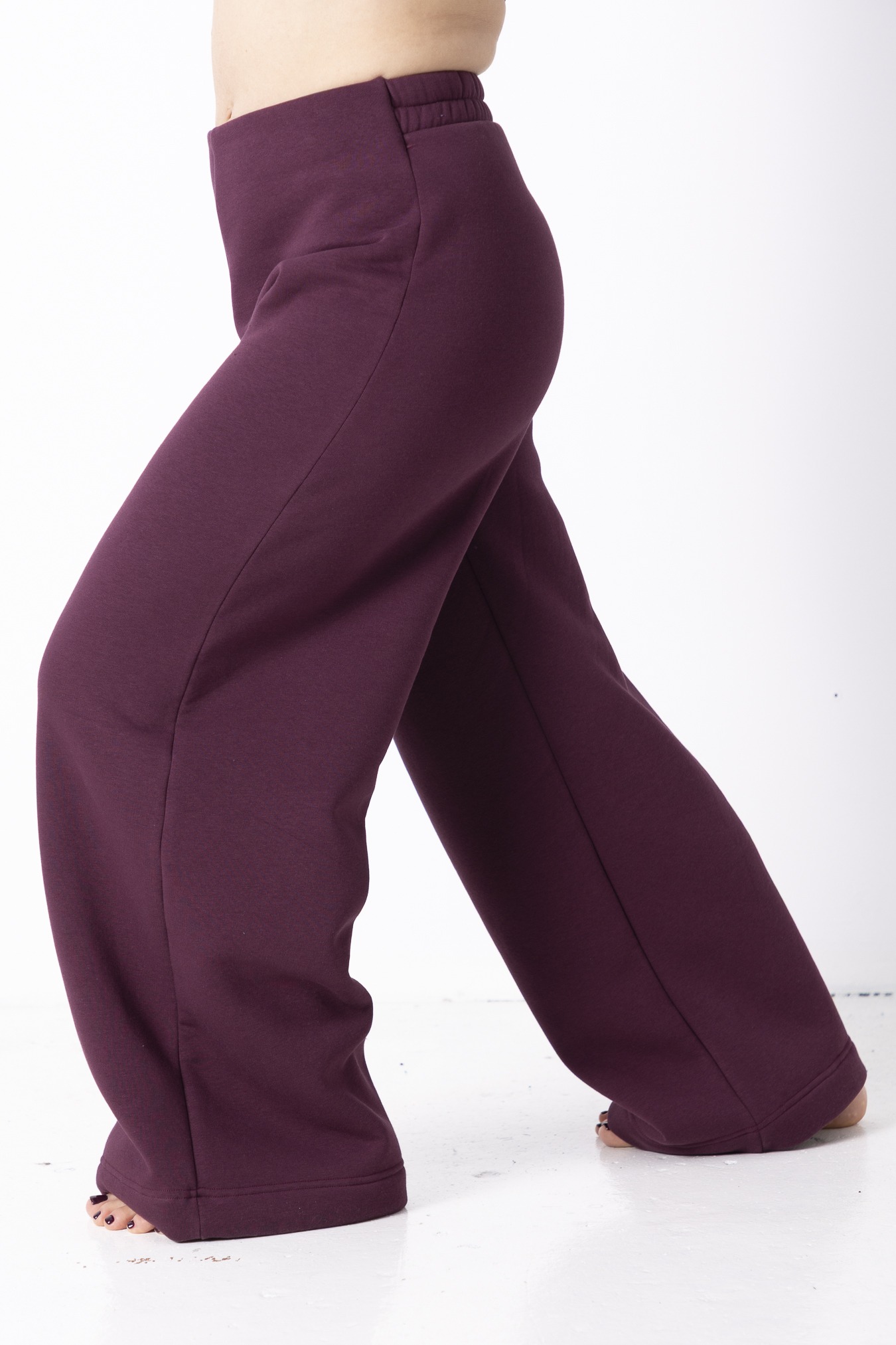 dresowe-spodnie-wide-leg-mulled-wine (4)