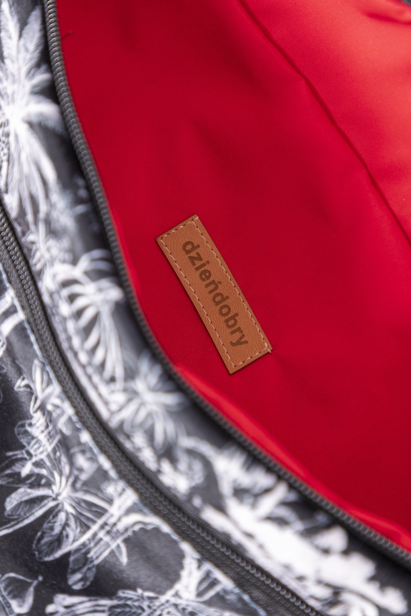 duza-nerka-goabw (2)