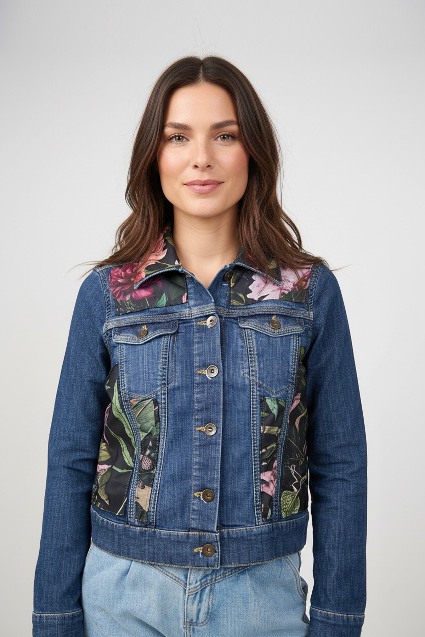 kurtka_jeansowa_piwonie_upcycling_3