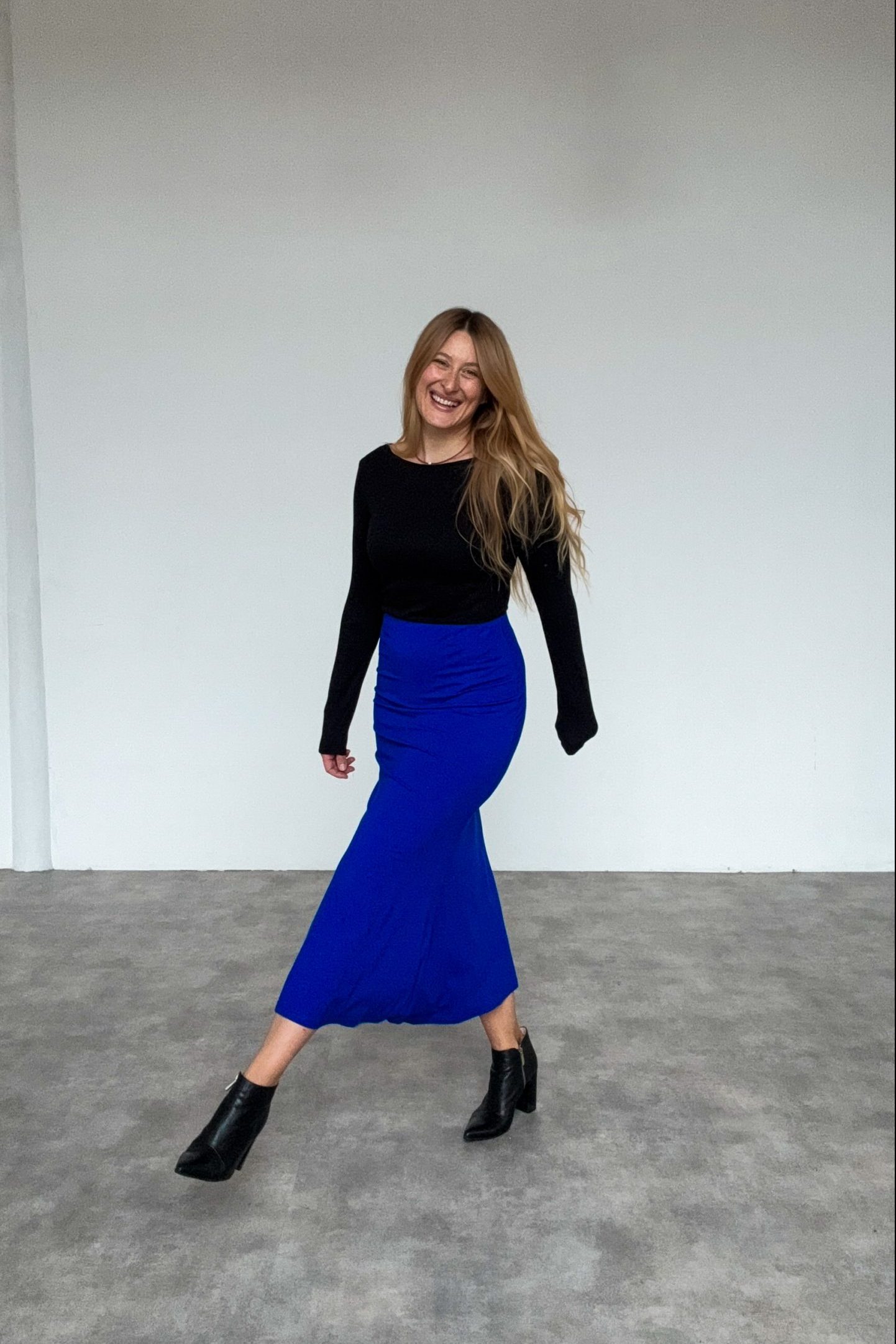 Spódnica syrenka kobalt w stylizacji