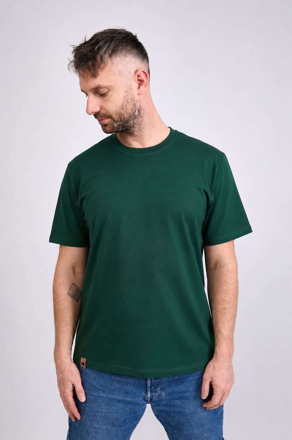Klasyczny bawełniany T-shirt męski w zielonym kolorze